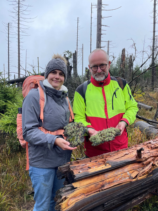 Lisa Mutzberg with the Nationalpark-Harz-Revierleiter Martin Bollmann