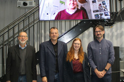 Saskia Spitzer mit dem Prüfungskommitee